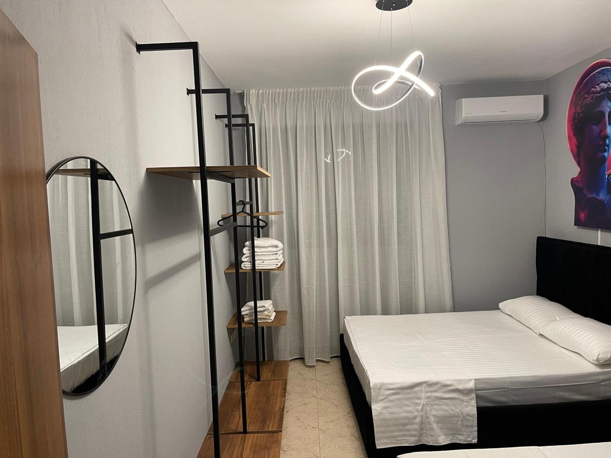 Super House 2 Blloku - 3 Rooms Tirana Exterior foto