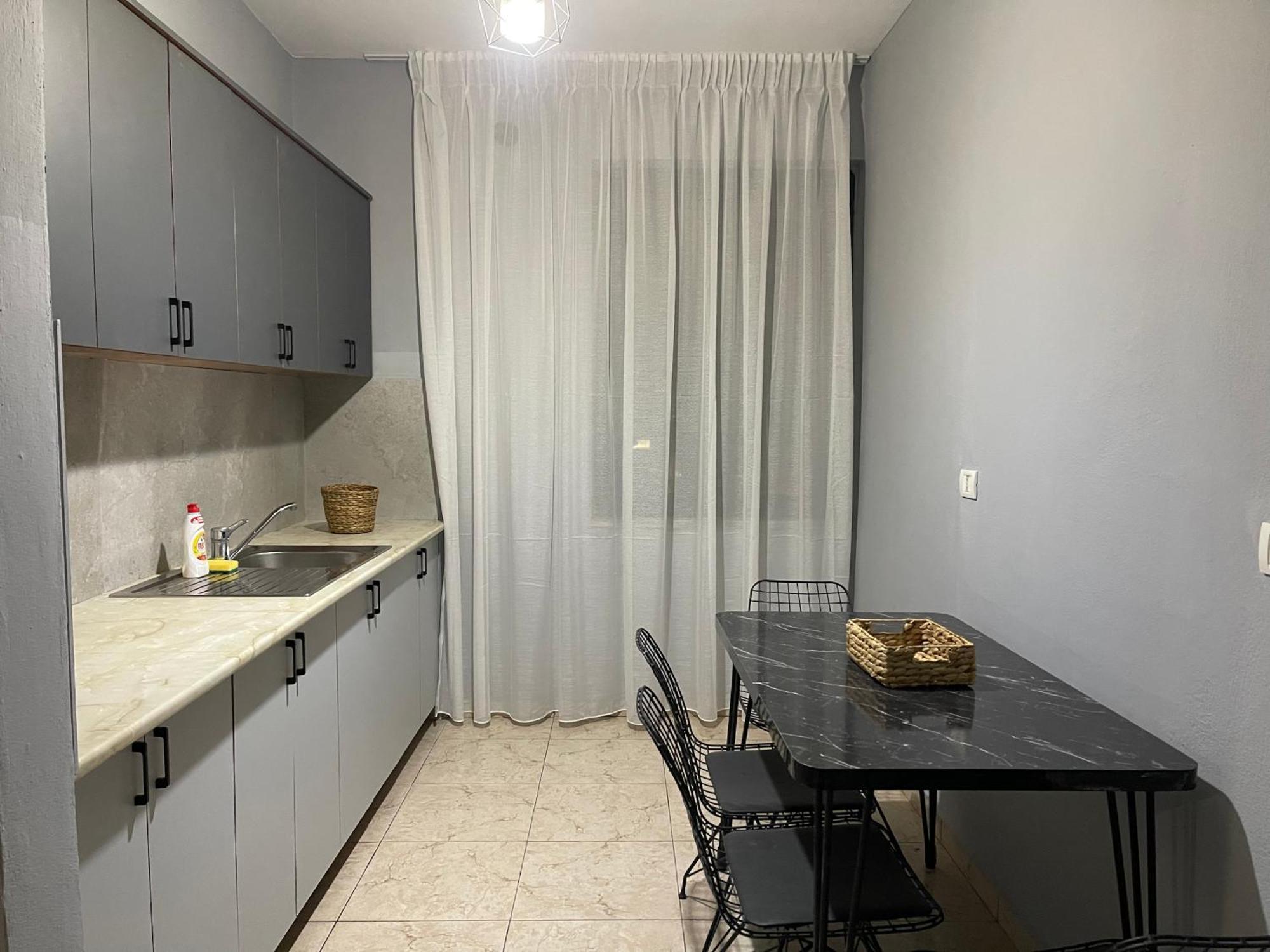 Super House 2 Blloku - 3 Rooms Tirana Exterior foto