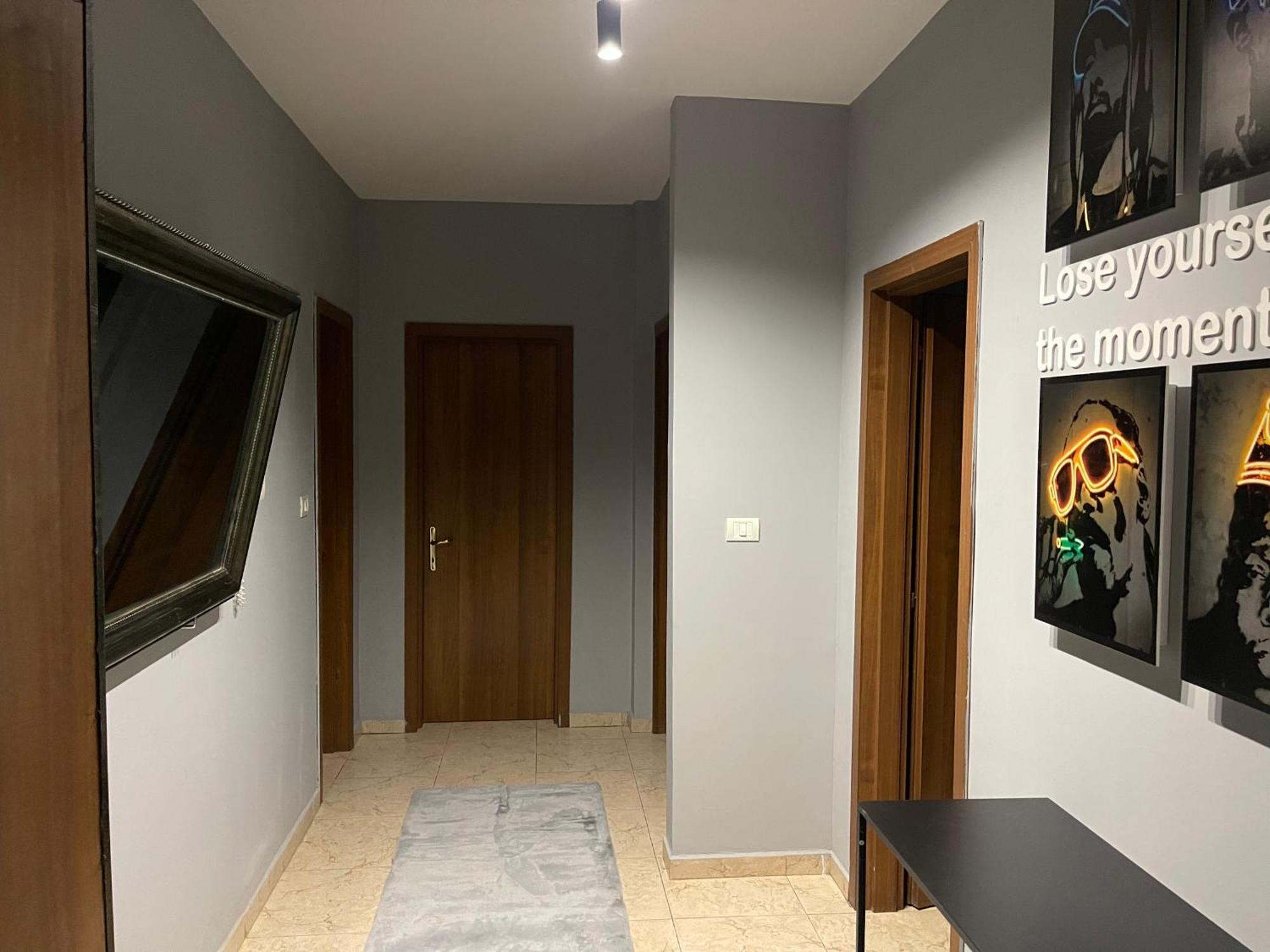 Super House 2 Blloku - 3 Rooms Tirana Exterior foto